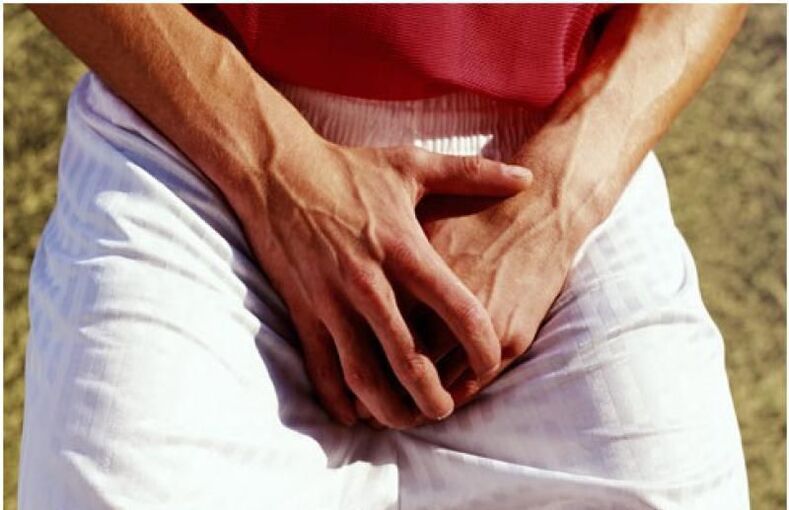 Heyecan sırasında akıntıda kan karışımı ile birlikte ağrı, bir erkekte ciddi bir hastalığın belirtisidir. 